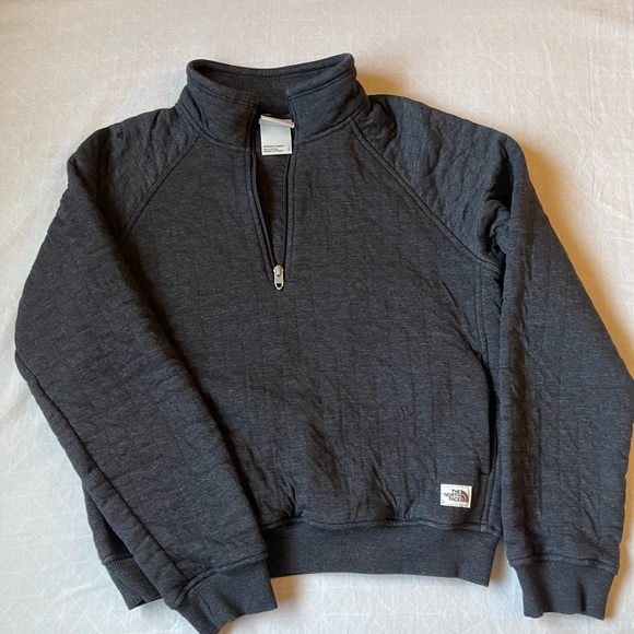 The North Face pullover 1/4 zip sweatshirt - Picture 1 of 8